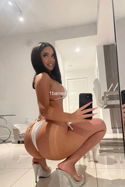 Nella_pipe