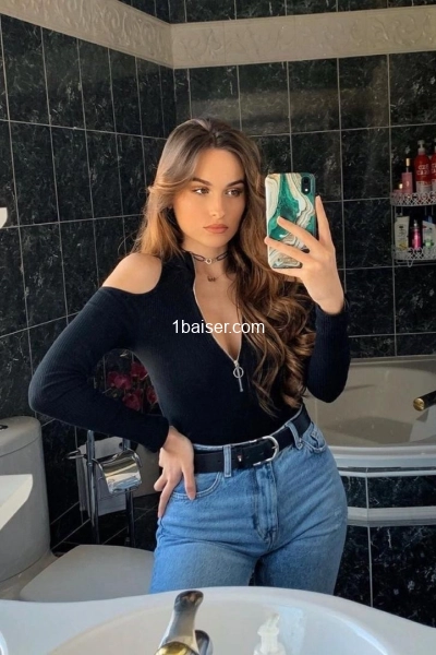 Marcelle — Escort Le Mans (1)