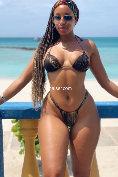 Loriane — Escort Paris (1)