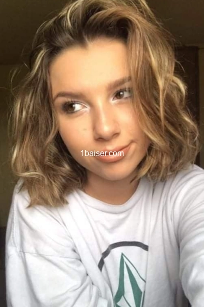 Coralie22 — Escort Jura (1)