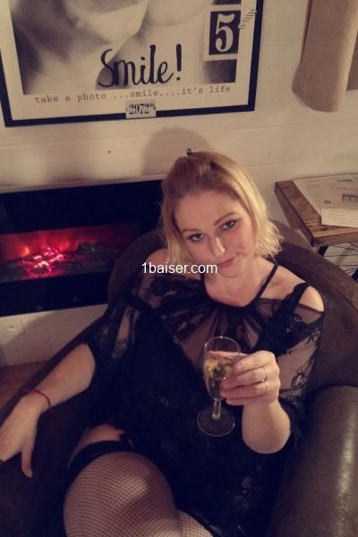 Elena — Escort Bordeaux (1)