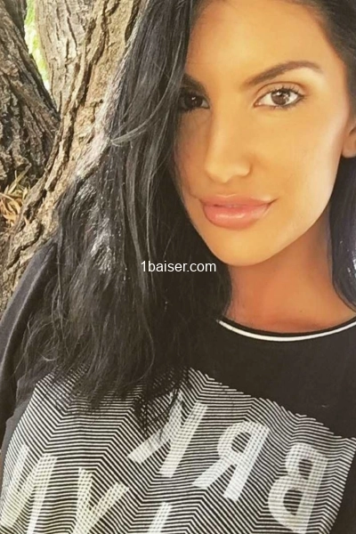Clara (1)