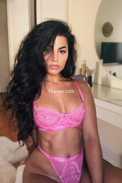 Rencontre-coquine — Escort Versailles (1)