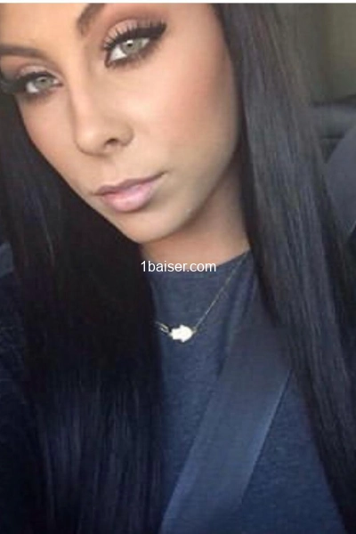 Carine — Escort Paris (1)