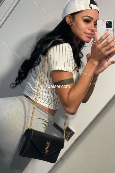 Liliana-Disponible — Escort Paris (1)