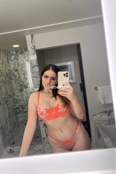 Sarah (1)