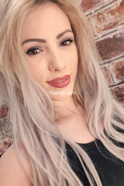 KARTIE, Femme (2/3)