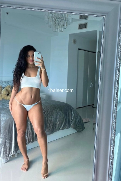 Léana Melvie — Escort Le Havre (1)
