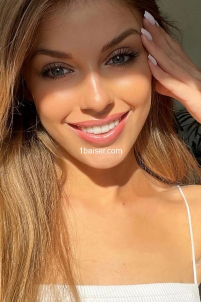 Charlotte — Escort Laval (1)