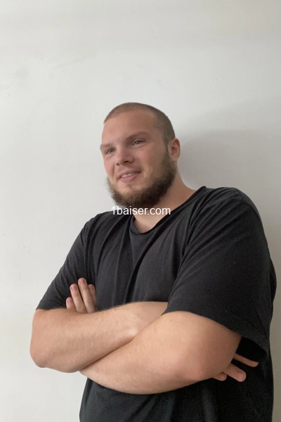 Bonjour, je suis Max. J'ai 28 ans et je vais vous accompagner dans votre vie ou autres.. ;) pour des femmes murs  CONTACTEZ MOI : jujudridox@gmail.com — Escort Lille (1)