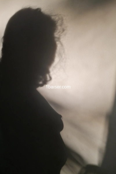 Étudiante coquine Paris 18 — Escort Paris (1)