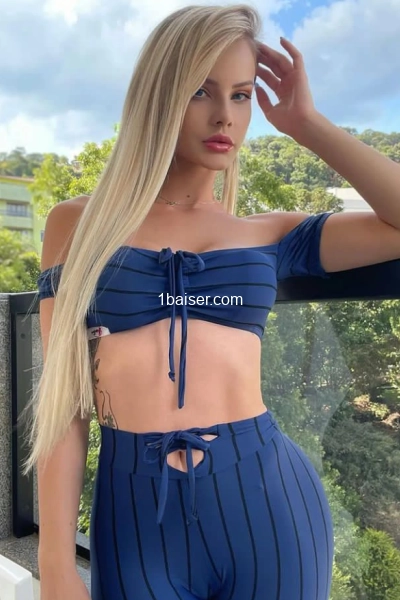 Femme élégante et sublime — Escort Rhone (1)