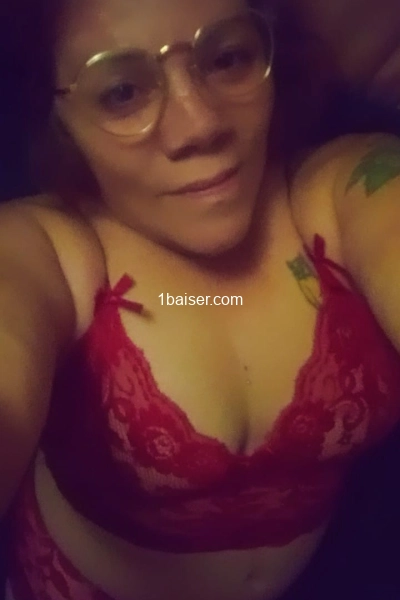 Quinqua rousse et pulpeuse 