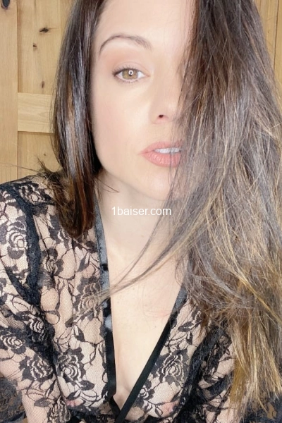 DISPONIBLE POUR VOS MOMENTS DE PLAISIR — Escort Gironde (1)