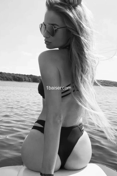 Léa et ses fantasmes — Escort Paris (1)