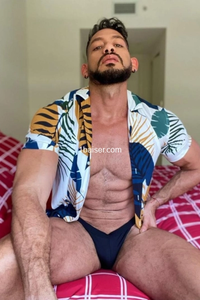 Gabriel berna — Escort Caen (1)
