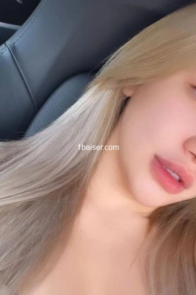 Elva — Escort Mulhouse (1)