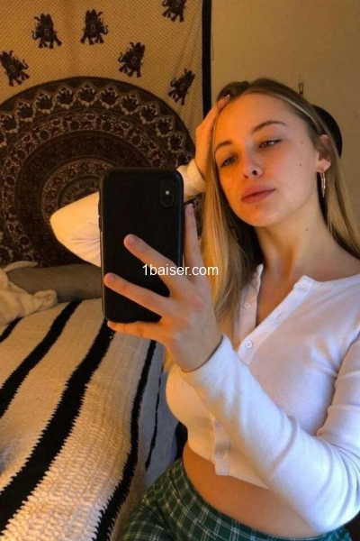 Spycicharlotre — Escort Évry (1)