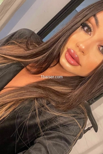 Mova — Escort Aubervilliers (1)