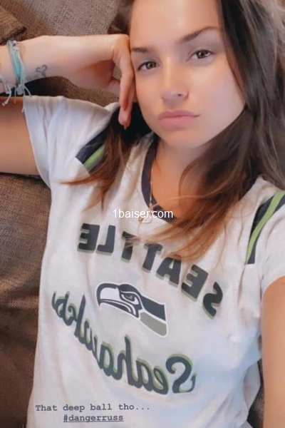 NELLY chaude sur NANTES — Escort Nantes (1)