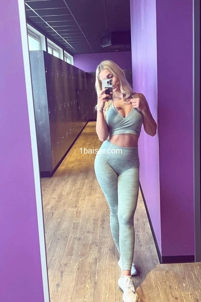 Ariellemoine — Escort Lorient (1)