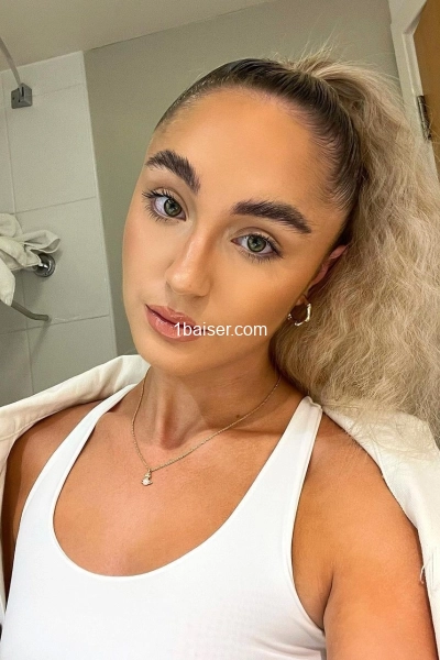 Levine — Escort Antibes (1)