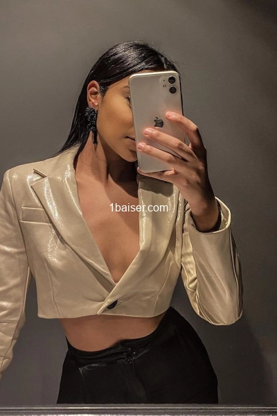 Zertamilana — Escort Paris (1)