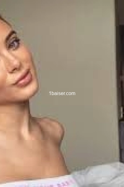 INES-PAIN — Escort Herault (1)