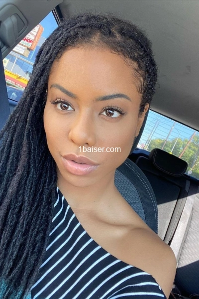 Laura056 — Escort Seine et Marne (1)