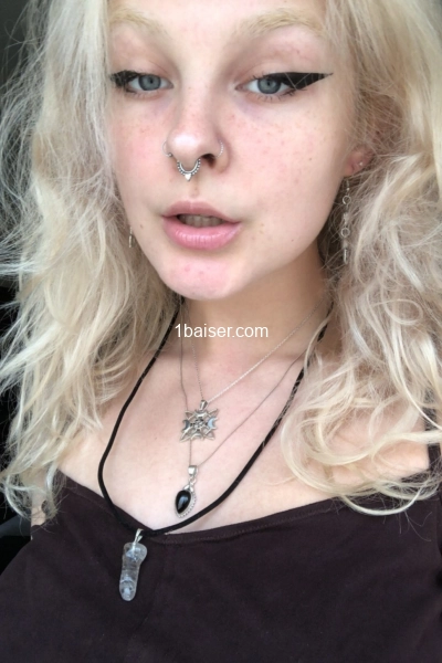 SarahDisponible  — Escort Nimes (1)