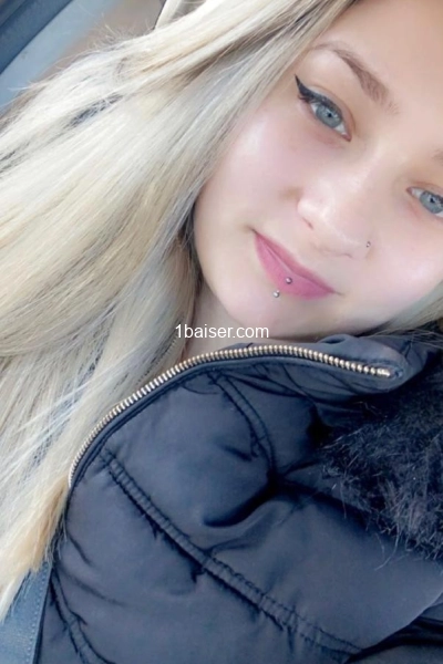 Escort à Essonne : Inareel22 , Femme (2/3)