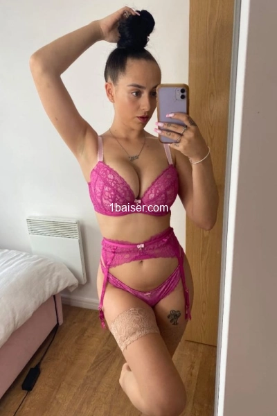 Carla12 — Escort Versailles (1)
