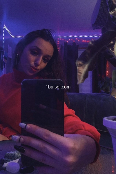 Chancelle laisse moi un message sur mes coordonner — Escort Quimper (1)