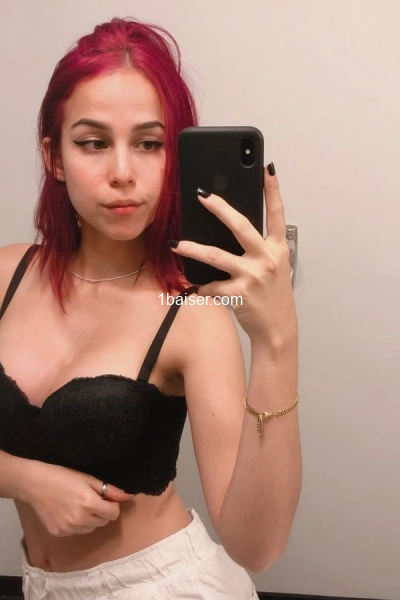 Je suis la pour des plan cul payant je reçois je me déplace tu es intére