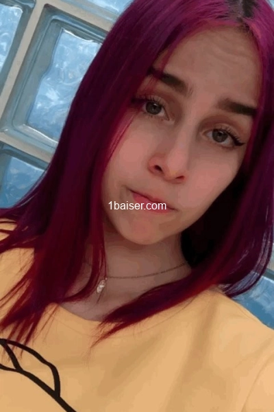 Je suis la pour des plan cul payant je reçois je me déplace tu es intére