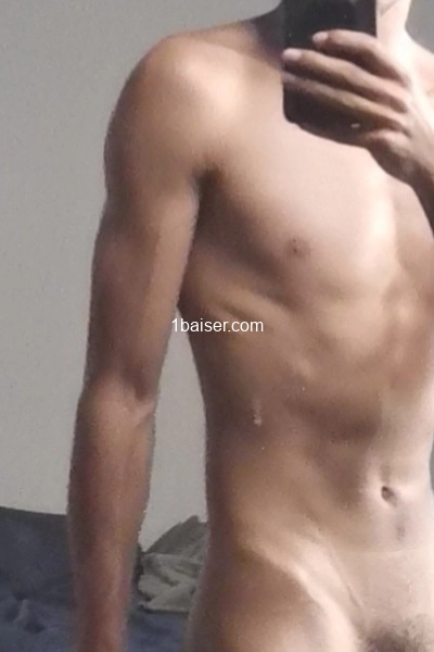 Étudiant rebeu Bi Actif 