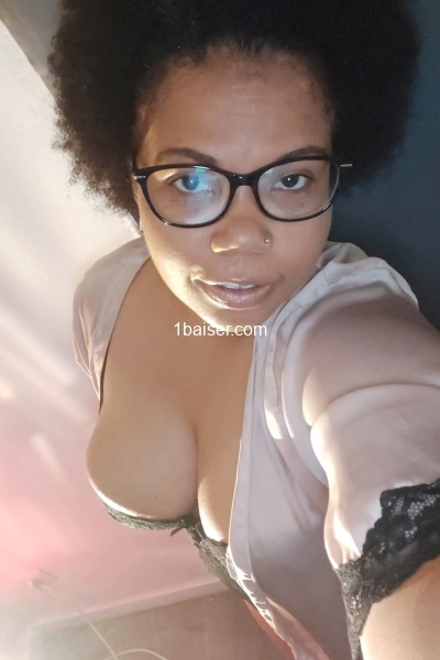 FEMME JOLIE MULATRE