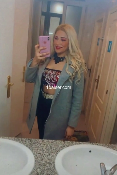 Jennifer Sexy Blonde