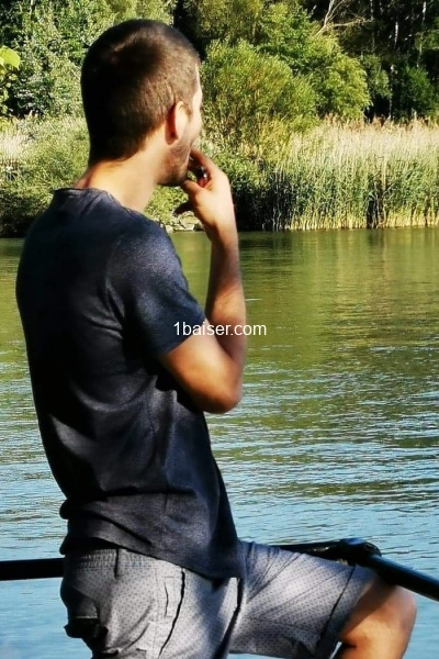 Les filles venez discuter en privé :)