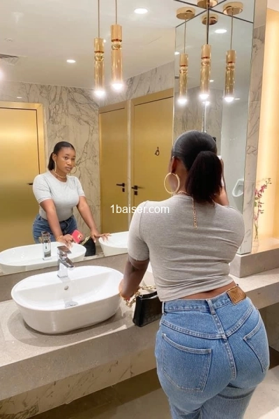 Clara — Escort Paris (1)
