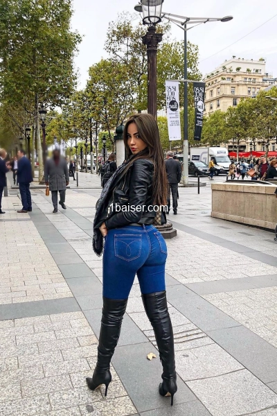 Escort à Neuilly sur Seine : Nahara, Femme (2/3)