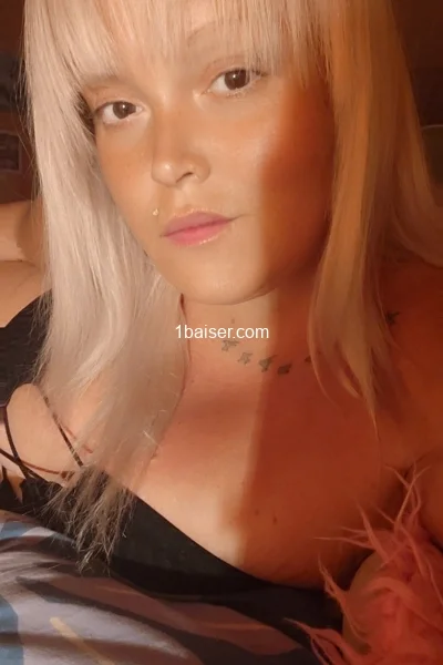 Blonde recherche com — Escort Belfort