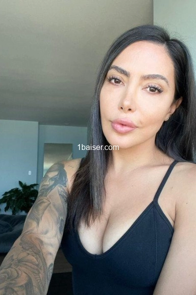 Jeune demoiselle coquine hyper excitée recherche un bon orgasme vaginal  — Escort Paris (1)