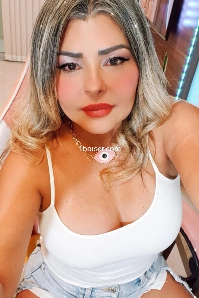Lary — Escort Rennes (1)