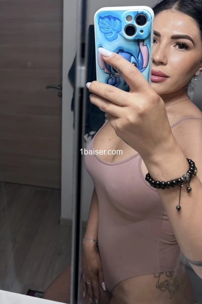 Mayasexy28 