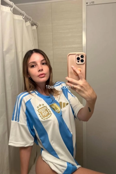 Laurine13