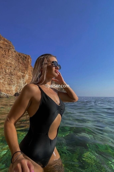 Escorte Alexie disponible pour sexe 