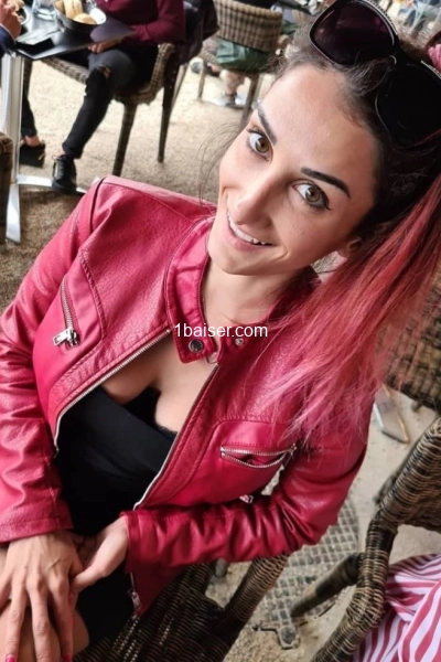 banisane — Escort Allier (1)