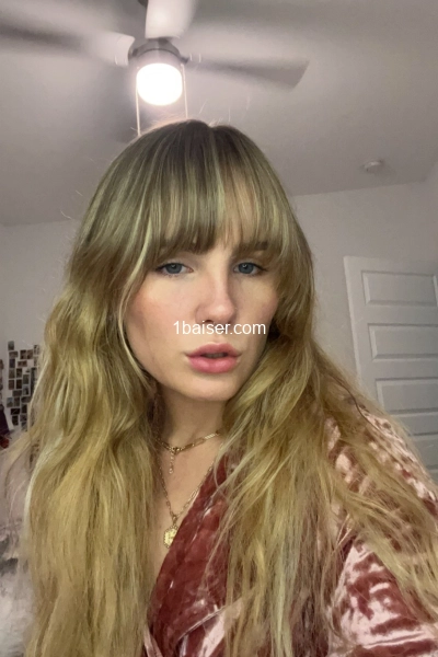 Maison close  — Escort Charente (1)
