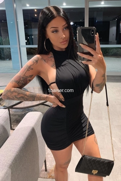 Naomi — Escort Vannes (1)